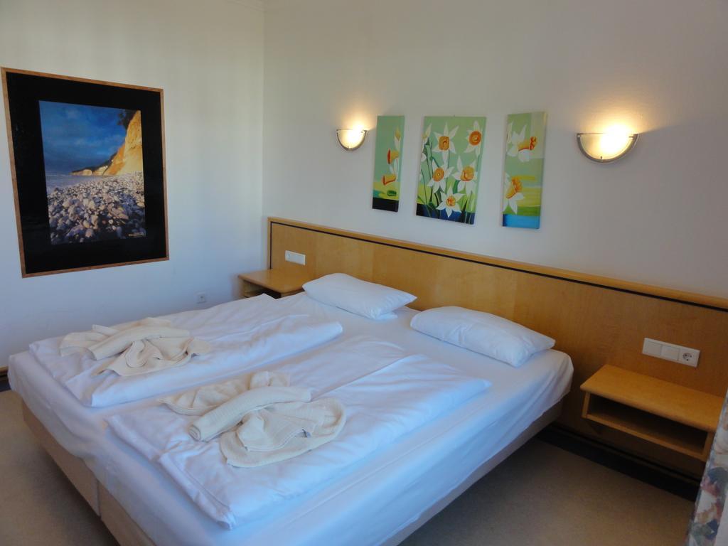 Ferienwohnung Im Duenenpark Binz Chambre photo